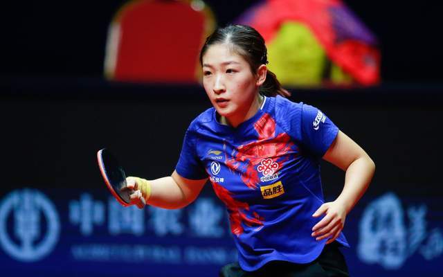 级俱乐部中 级俱乐部中