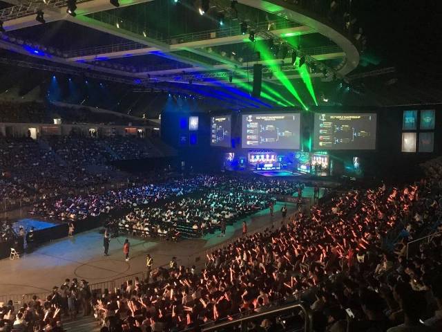 端的多点开 端的多点开